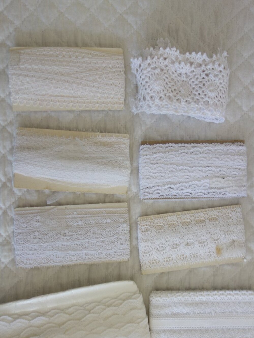 HUGE!!! Lot of whites & cream lace trim ribbon crochet sewing notions - Picture 2 of 7